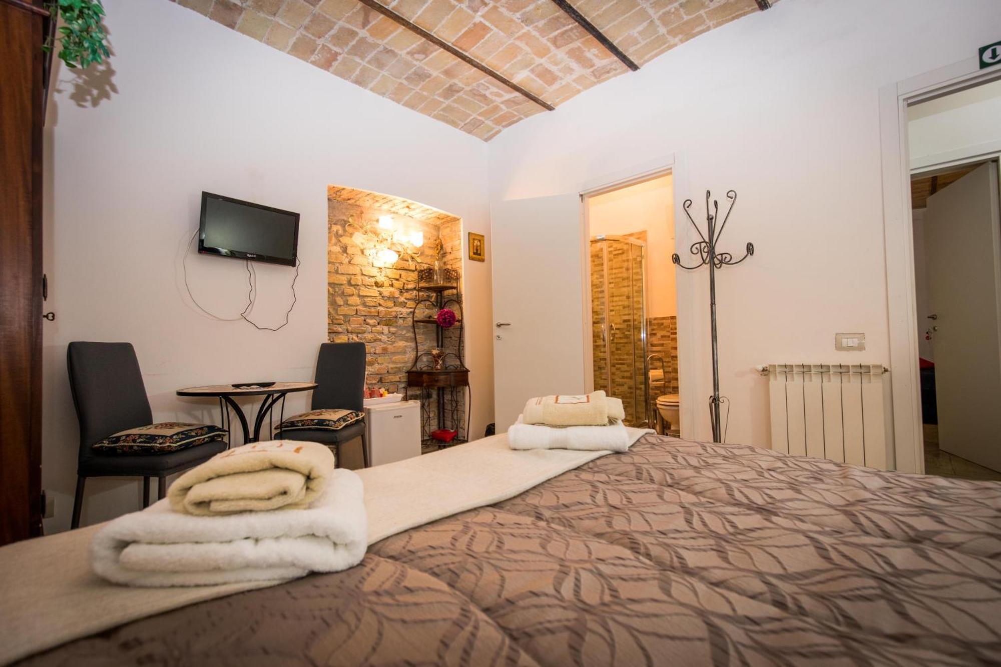All'Ombra Del Cupolone Rome Room photo